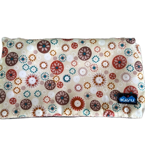 Kavu Vinyl Wallet Circle Pattern Zippers‎ Credit Card Slots